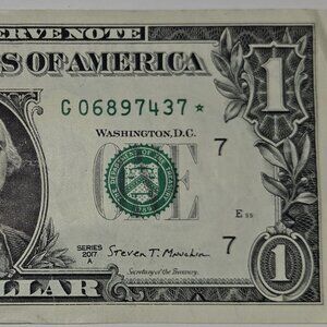 United States RARE $1 Bill Star Note Series 2017A G06897437* (B321)
